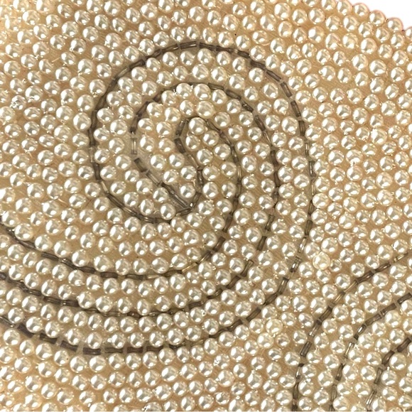 Vintage Beaded Clutch Faux Pearl & Bead Scalloped Top Made in Japan 6.5” x 4.25” - Picture 13 of 13
